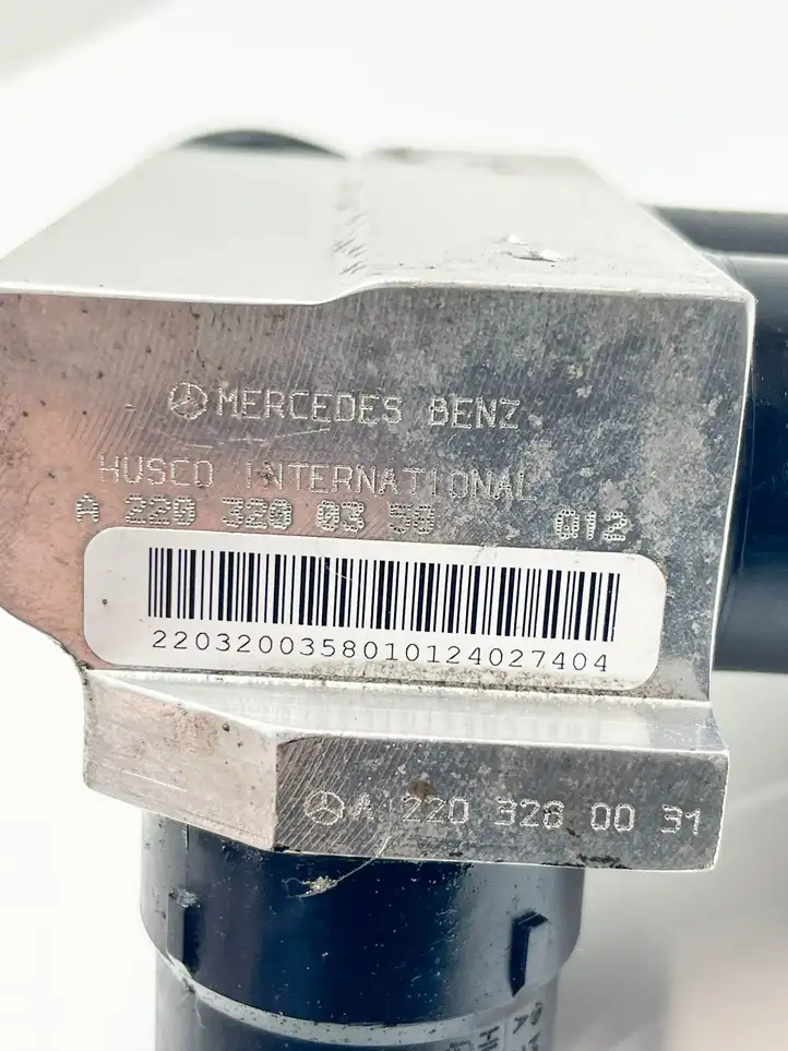 Mercedes-Benz SL R230 (2001 - 2012) A2203200358 Клапан рулевого механизма — фото 10