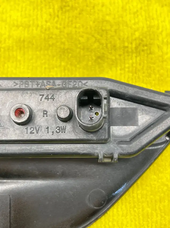 BMW M6 F06/F12/F13 (2012 - 2018) 7440100001 Поворотный фонарь крыла — фото 4