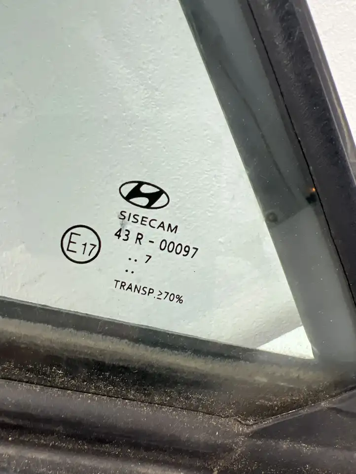Hyundai i20 (GB IB) (2014 - 2018) 43R00097 Форточка двери — фото 3