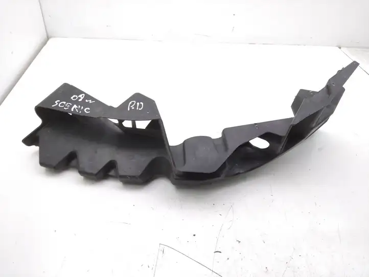 Renault Grand Scenic (2006 - 2009)  8200479718 Передний держатель бампера