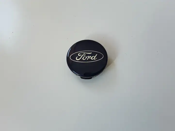 Ford Fiesta (2013 - 2017)  6M211003AA Заводская крышка (крышки) от центрального отверстия колеса