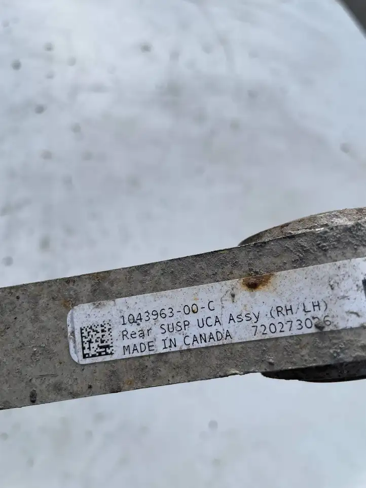 Tesla Model 3 (2017 - 2023) 104396300C Стойка стабилизатора — фото 2