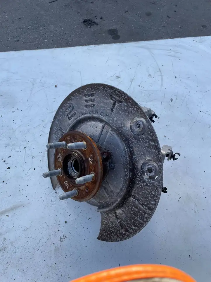 Tesla Model 3 (2017 - 2023) 107216000A Ступица колеса — фото 2