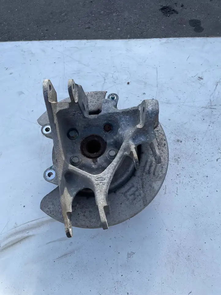 Tesla Model 3 (2017 - 2023) 107216100A Ступица колеса — фото 1