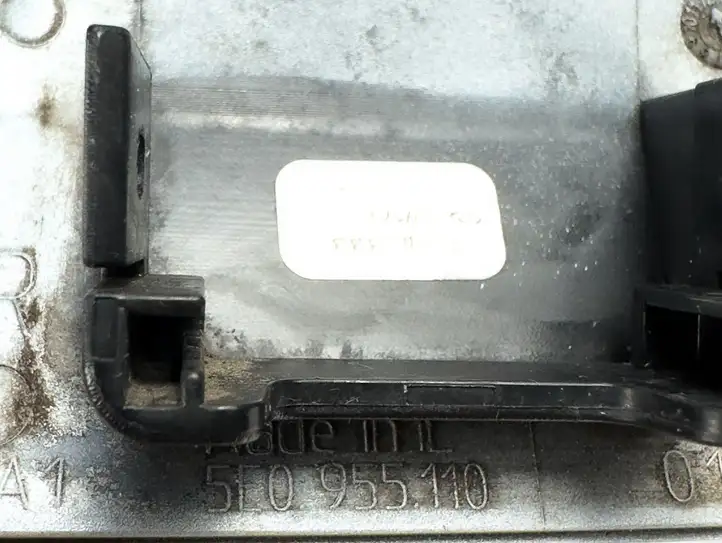 Skoda Octavia Mk3 (5E) (2013 - 2019) 5e0955110 Крышка омывателя фар — фото 4