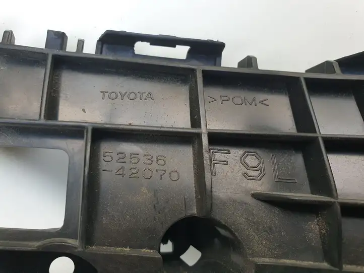 Toyota RAV 4 (XA40)   5253642070 Передний держатель бампера