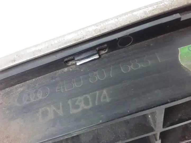 Audi A6 S6 C5 4B (2001 - 2004) 4B0807683L Нижняя решетка переднего бампера — фото 3