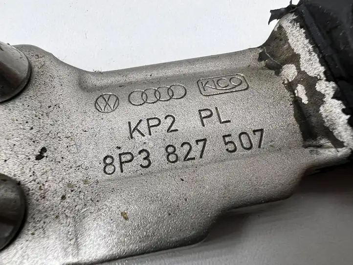 Audi A3/S3 8P (2008 - 2013) 8P3827507 Петля замка багажной двери — фото 3