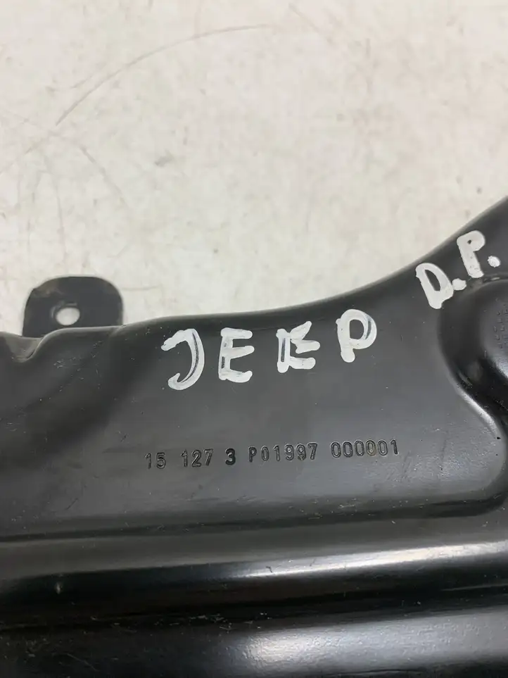 Jeep Grand Cherokee (2010 - 2021) 151273 Кронштейн пневмокомпрессора — фото 4