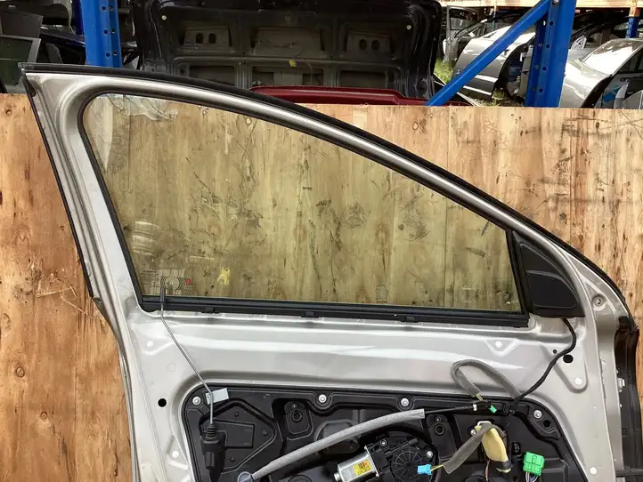 Volvo XC60 (2013 - 2017) 31335550 Дверь — фото 2