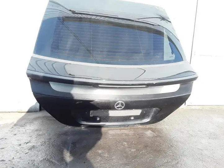 Mercedes-Benz C W203 (2000 - 2007) A2037400109 Крышка багажника — фото 3