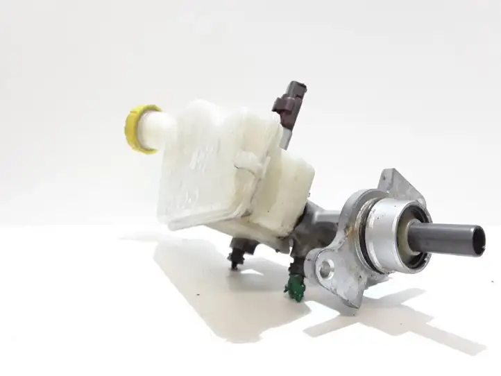 Citroen C3 (2002 - 2009) 320670938 Главный тормозной цилиндр — фото 4