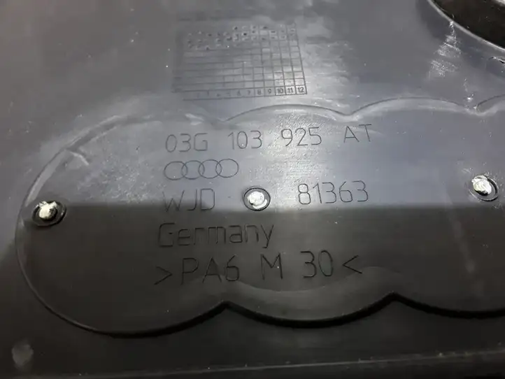 Audi A6 S6 C6 4F (2008 - 2011) 03G103925AT Крышка двигателя декоративная — фото 3