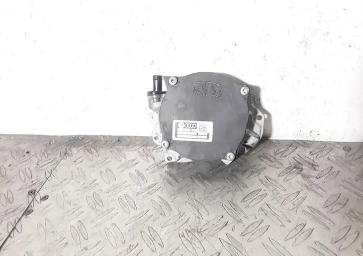 Audi TT TTS Mk2 (2010 - 2014) 03L145100B Вакуумный насос — фото 6