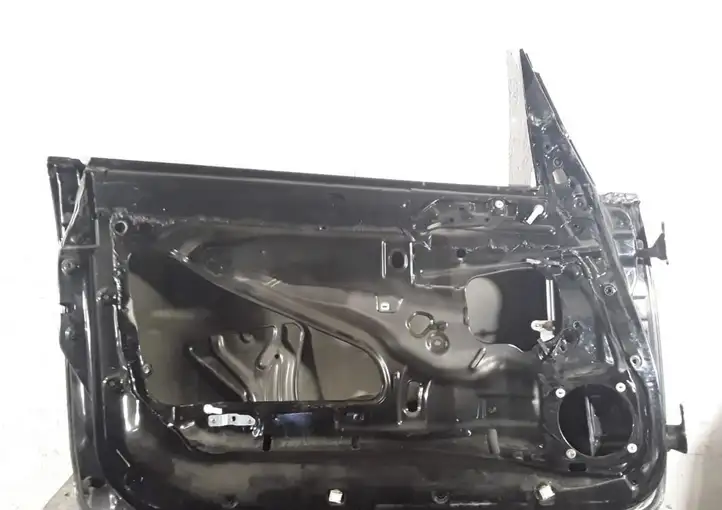 Mitsubishi Colt (2004 - 2008) Дверь — фото 3