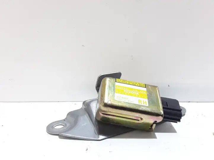 Toyota Land Cruiser (J120) (2002 - 2009) 8986060020 Датчик удара SRS — фото 1