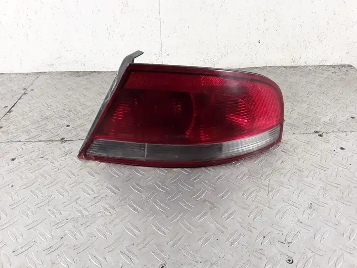 Chrysler Sebring (ST-22 - JR) (2000 - 2007) 04805952AA Задний фонарь в кузове — фото 1