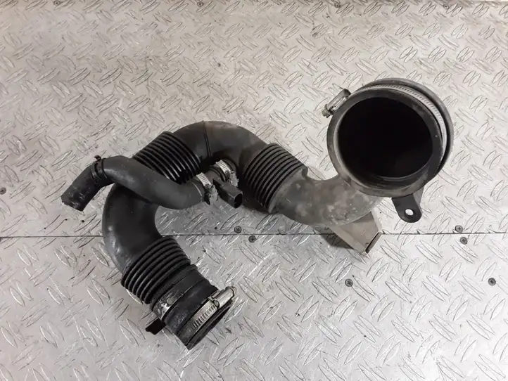 Audi A8 S8 D3 4E (2002 - 2005) 057129609B Детали воздухозаборника — фото 5