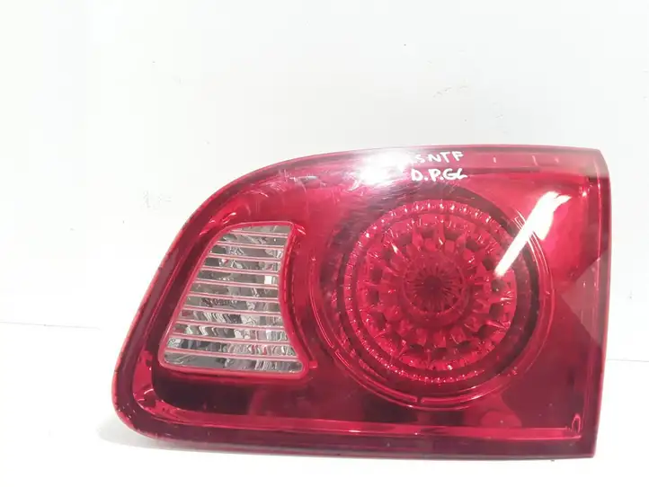 Hyundai Santa Fe (2005 - 2009) 924062B000 Задний фонарь в крышке багажника — фото 1