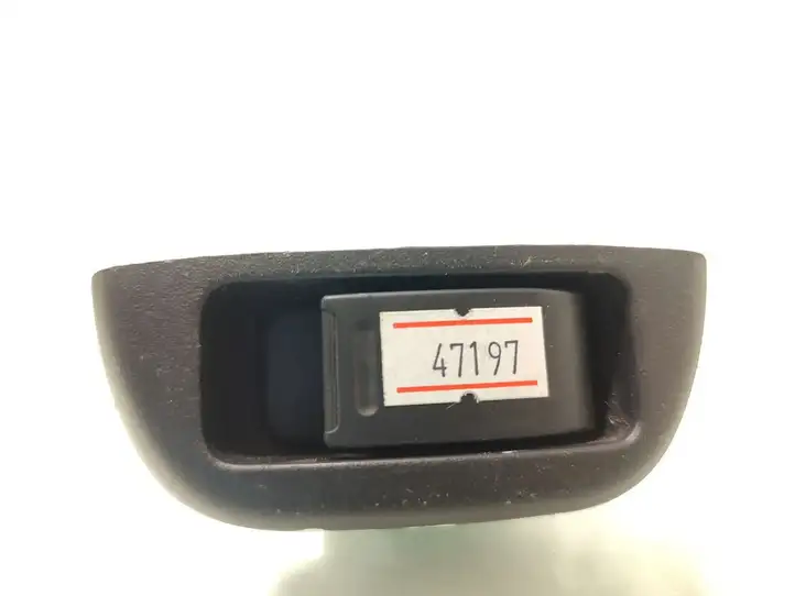 Peugeot 107 (2012 - 2015) 74231-0H010 Блок кнопок стеклоподъемников — фото 7