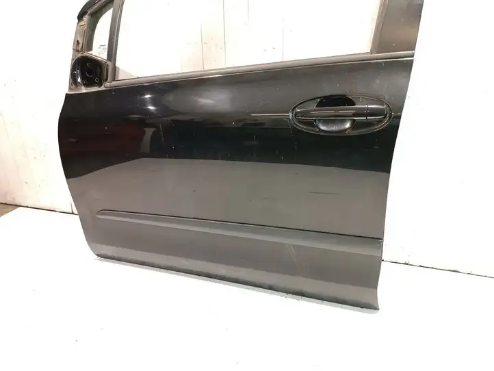 Toyota Yaris (2005 - 2009) Дверь — фото 4