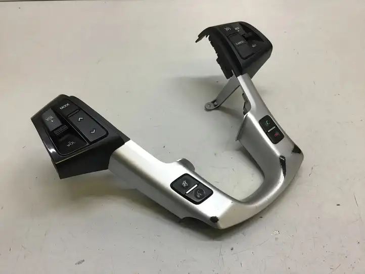 Kia Sorento (2009 - 2014) 967202P1001 Кнопки на рулевом колесе — фото 14