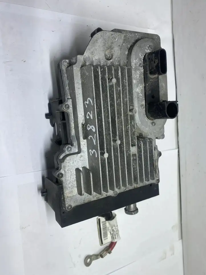 Volvo XC90 (2014 - 2019) 31453875 Блок управления аккумулятором — фото 1