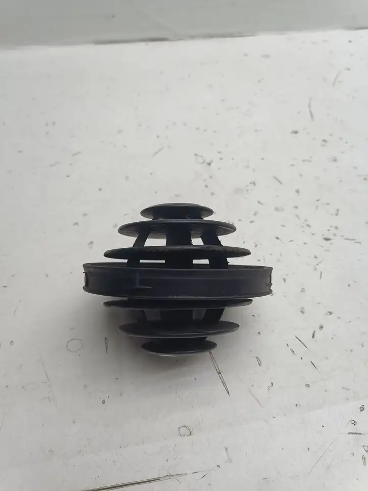 Toyota Aygo AB10 (2005 - 2008) Боковой воздушный дефлектор — фото 3