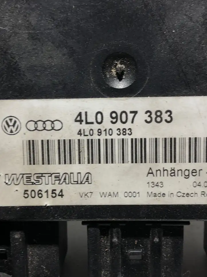 Audi Q7 4L (2005 - 2009) 4L0907383 Реле крюка для прицепа — фото 4