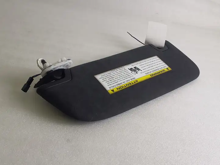 Porsche Panamera (970) (2009 - 2013) 97073113203 Солнцезащитный козырек — фото 3