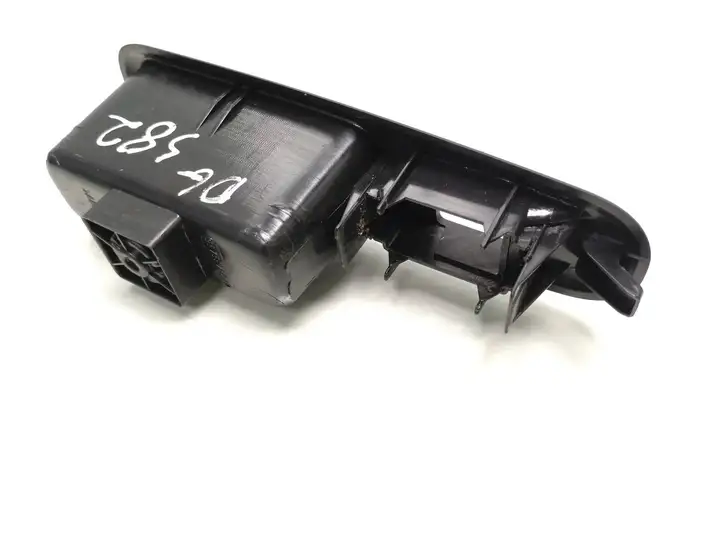 Peugeot 5008 (2009 - 2013) 96759764ZD Накладка кнопки стеклоподъемника — фото 3