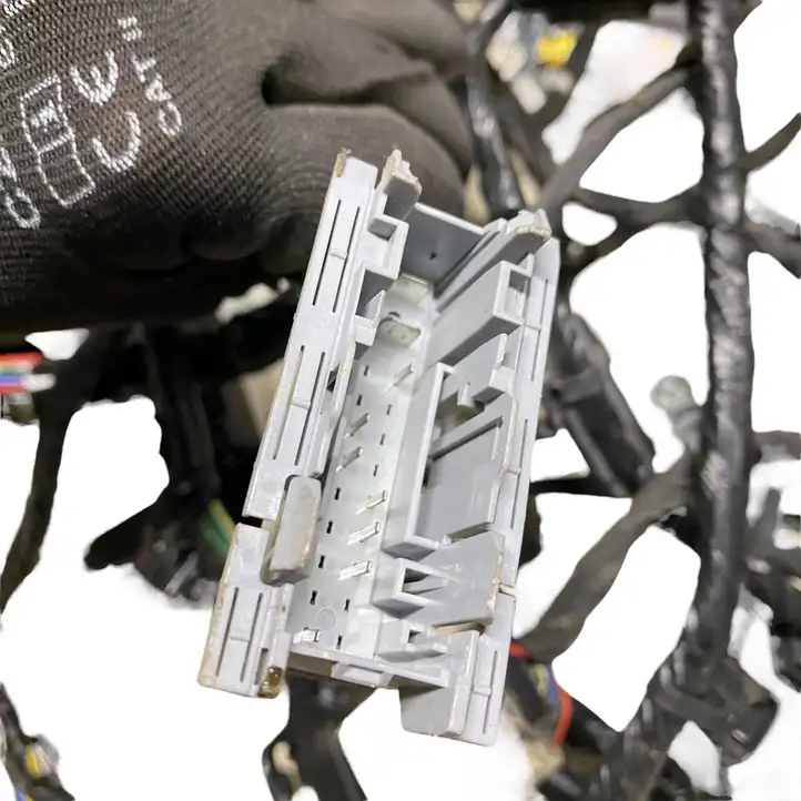 Chevrolet Malibu (2018 - ) 84627981 Жгут проводов — фото 4