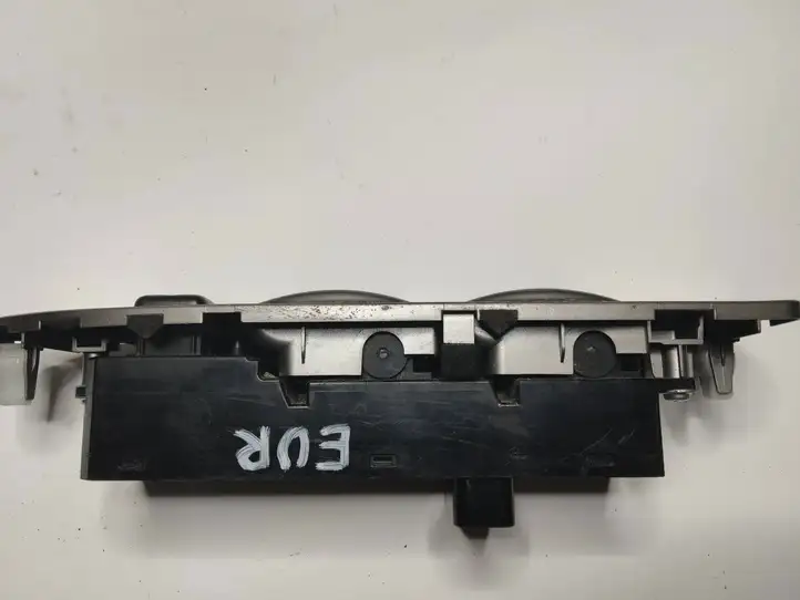 Mitsubishi Pajero (2006 - 2011) 2988D1 Кнопка стеклоподъемников — фото 4
