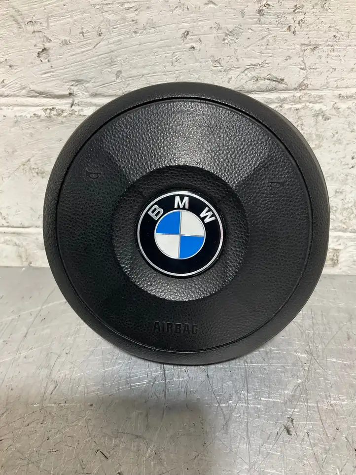 BMW 5 E60 E61 (2004 - 2010) 6073844 Подушка безопасности руля — фото 2