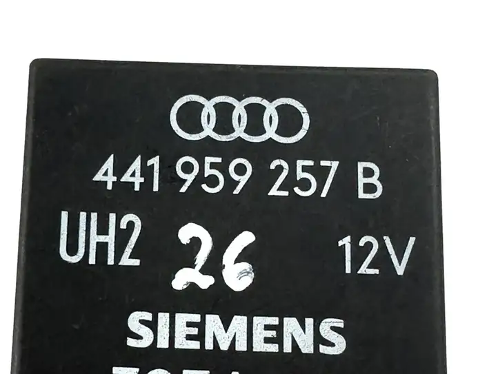 Audi A6 S6 C5 4B (2001 - 2004) 441959257b Реле управления окон — фото 3