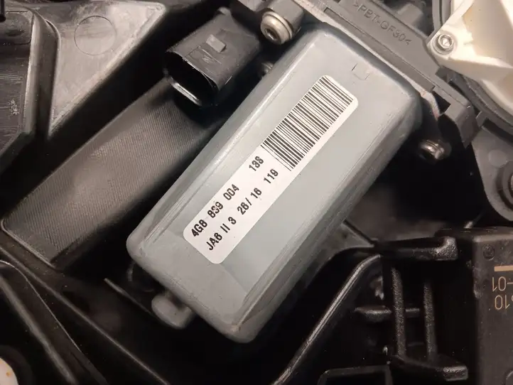 Audi A7 S7 4G (2014 - 2018) 4G8839016A Замок задней двери — фото 2