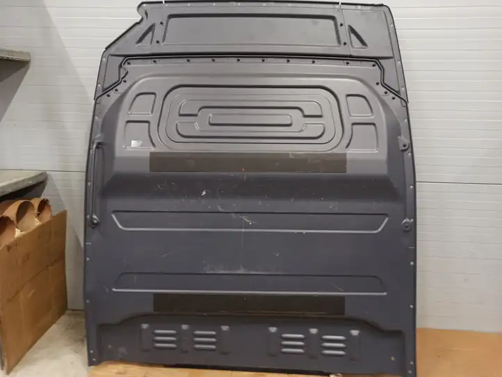 Mercedes-Benz Sprinter W907 W910 (2018 - ) Перегородка салона — фото 3