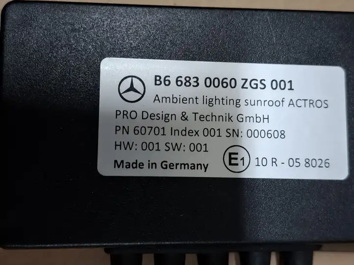 Mercedes-Benz Sprinter W907 W910 (2018 - ) B66830060 Задняя подсветка — фото 2