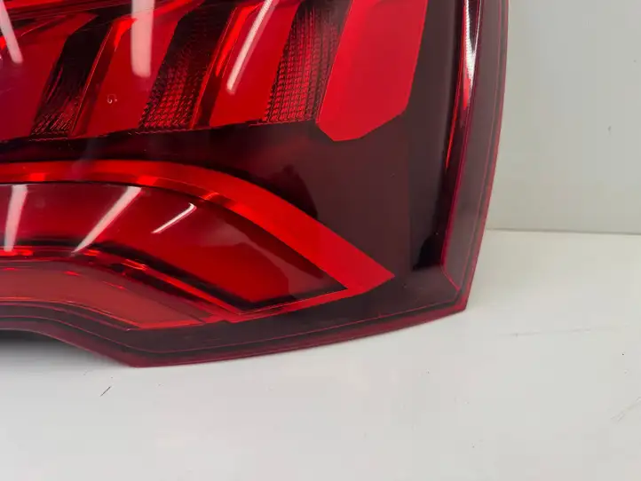 Audi Q5 SQ5 (2017 - ) Задний фонарь в крышке багажника — фото 5