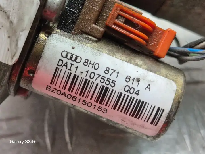 Audi A4 S4 B7 8E 8H (2004 - 2009) 8H0871611A Гидроцилиндр крыши — фото 6