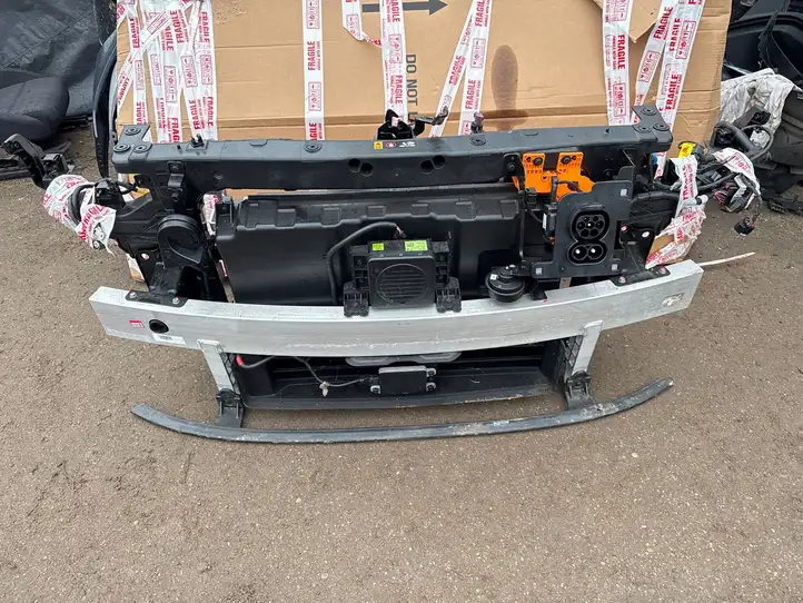 Kia Niro (2016 - ) 25304K4010 Панель радиаторов двигателя — фото 1