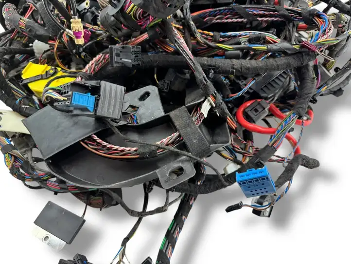 BMW 5 F10 F11 (2009 - 2016) 9166354 Прочая электропроводка — фото 15
