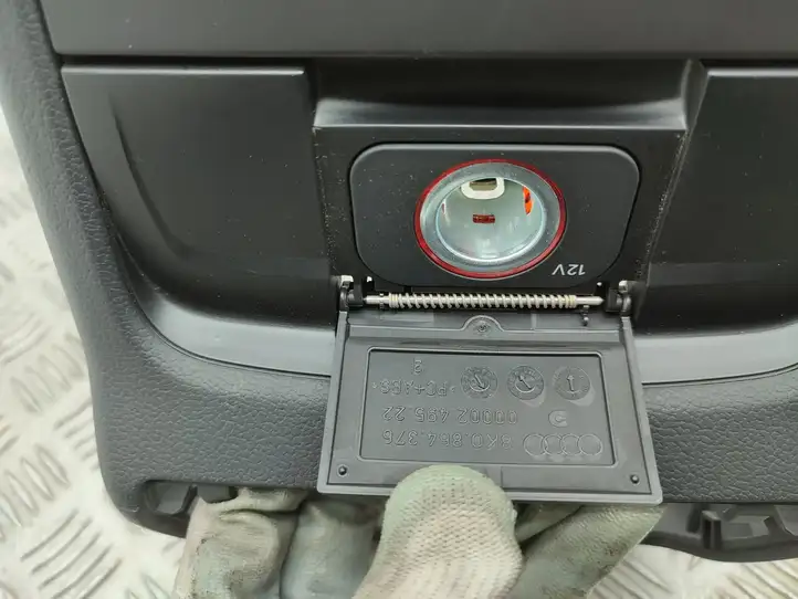Audi A4 S4 B8 8K (2011 - 2015) 8K0864376 Задняя пепельница — фото 5