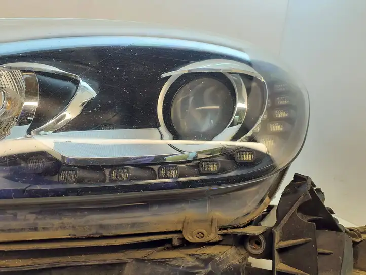 Volkswagen Golf VI (2009 - 2013) 5K1941751D Передняя фара — фото 4