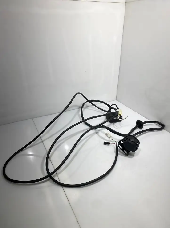 Toyota Yaris (2014 - 2019) Розетка прицепа — фото 1