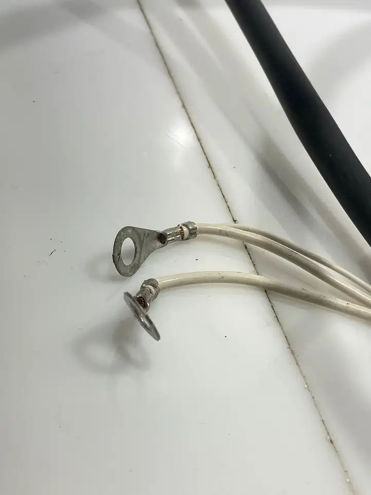 Toyota Yaris (2014 - 2019) Розетка прицепа — фото 9