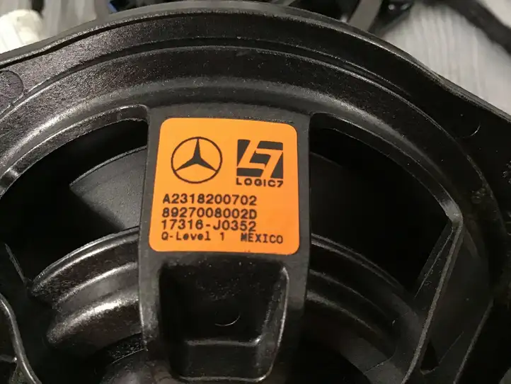Mercedes-Benz GLS X166 (2015 - 2019) A1669008217 Комплект аудиосистемы — фото 9