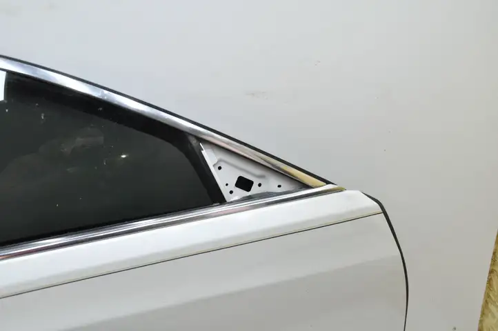 Cadillac CT6 (2016 - 2018) Дверь — фото 11