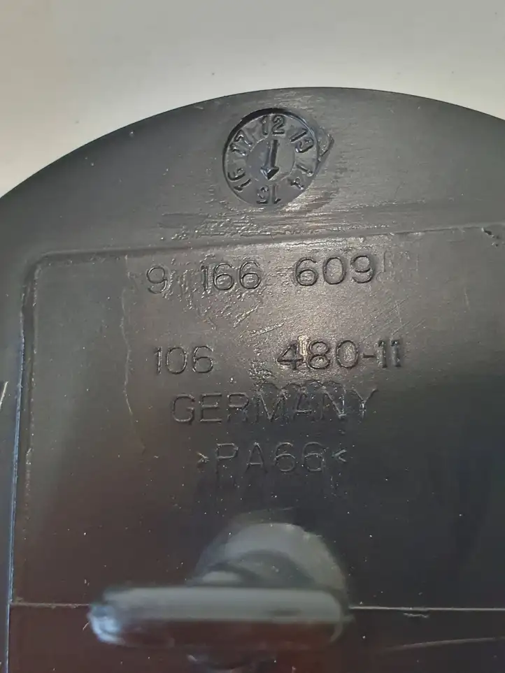 BMW 3 F30 F35 F31 (2012 - 2018) 9166609 Клипса крепления коврика — фото 3