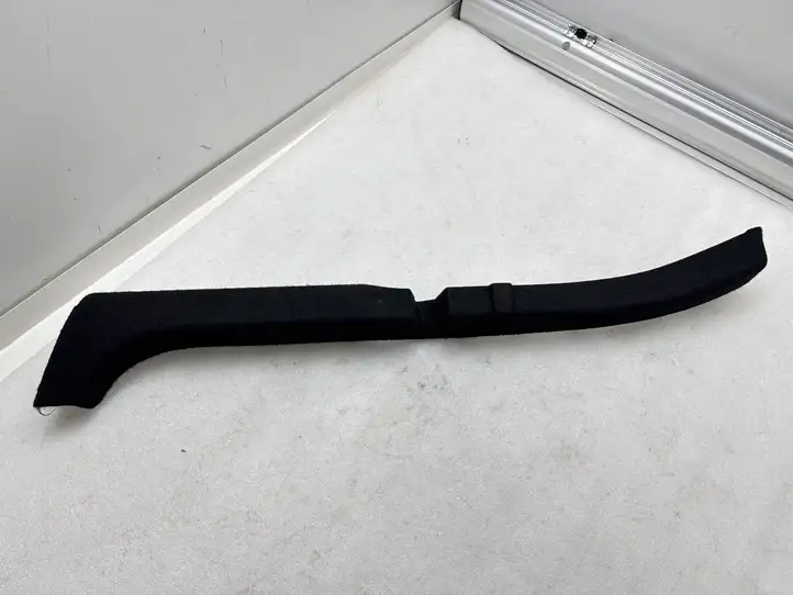 Tesla Model Y (2019 - 2024) 149295300C Задняя боковая обшивка салона — фото 4